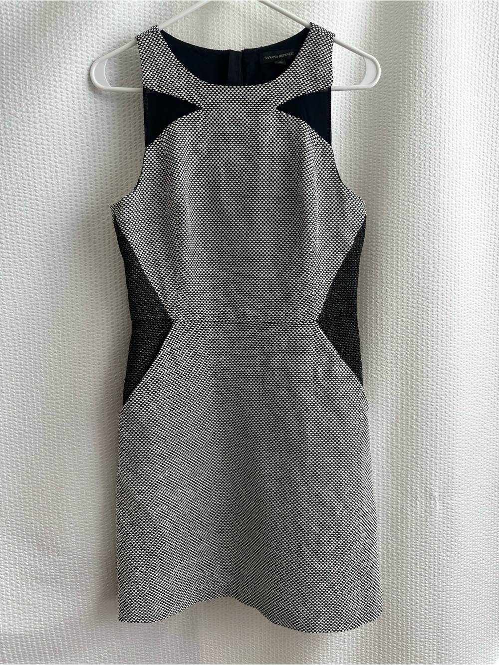 BANANA REPUBLIC Black White Colorblock Sleeveless Sheath Work Dress Size 6